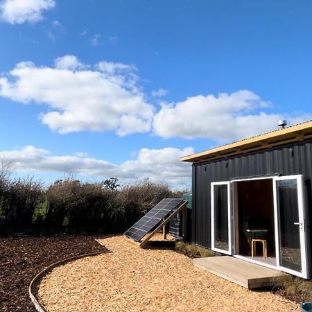 Cosy Tiny Container Cabin Carterton Exterior photo