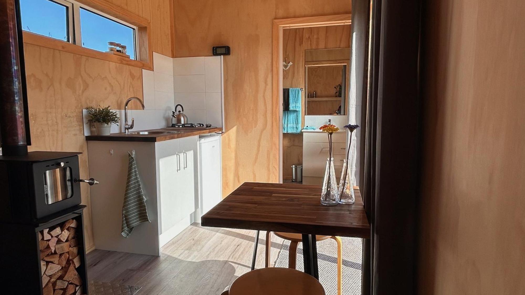 Cosy Tiny Container Cabin Carterton Exterior photo